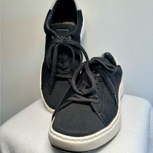 Sofft  Faro womens sneakers black mesh size 8.5 walking shoes travel